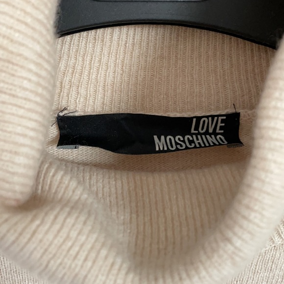 Vintage Moschino  Love Oversized Turtleneck - Picture 3 of 7